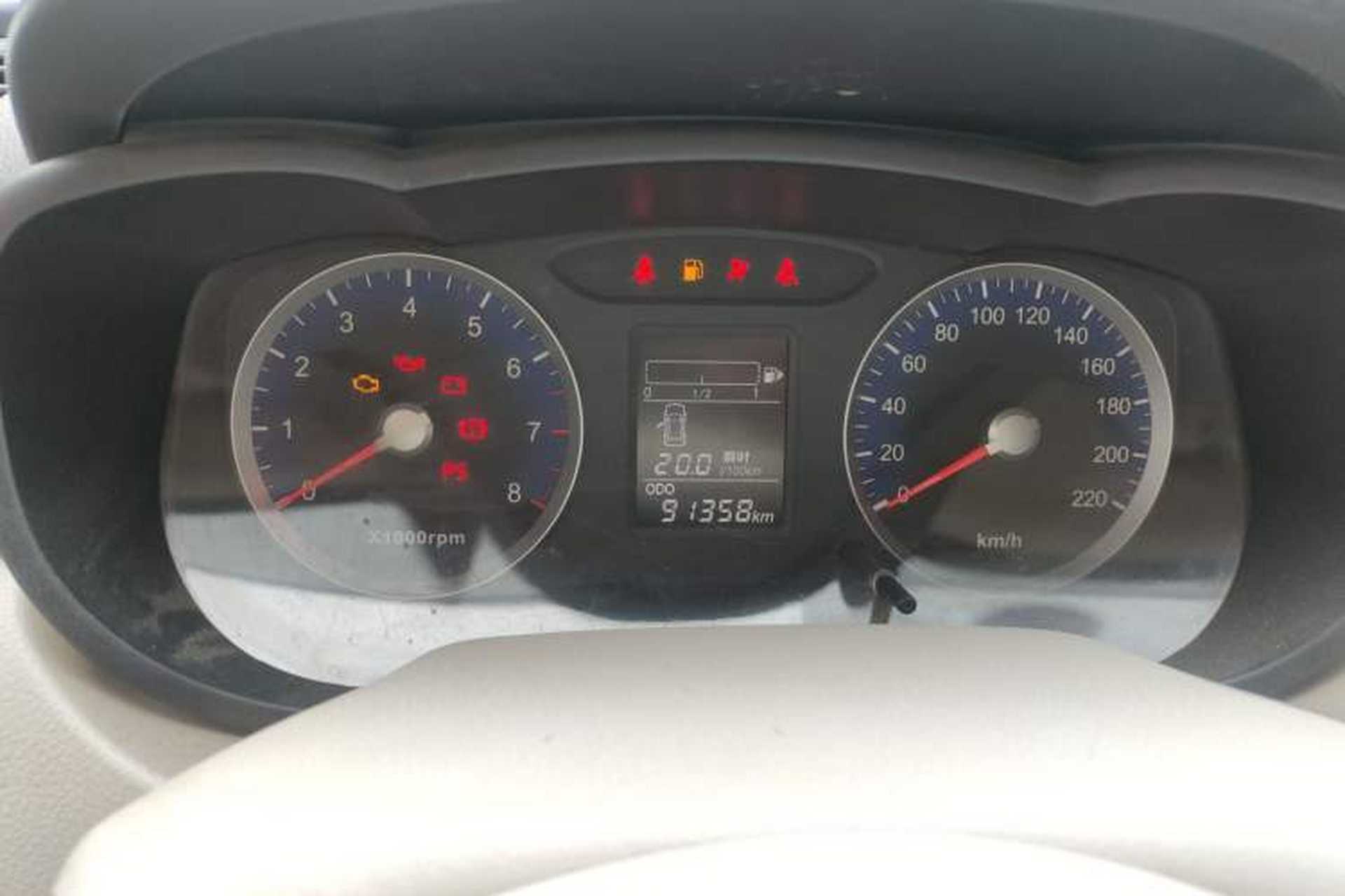 Used Venucia D50 2015 1.6L Manual Fashion Edition Odometer Close Up