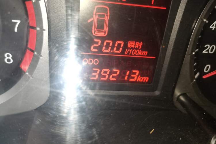 Used Venucia D50 2015 1.6L Manual Fashion Edition Odometer Close Up