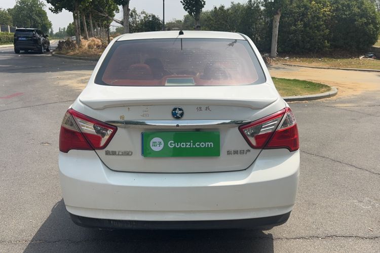 Used Venucia D50 2015 1.6L Manual Fashion Edition Rear