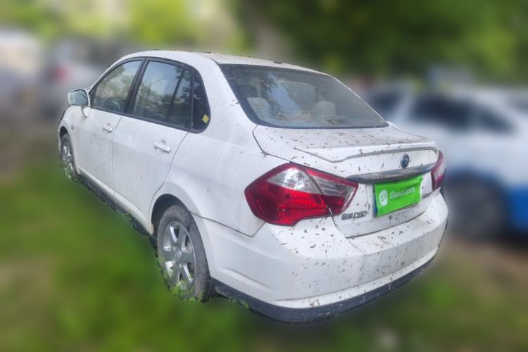 Used Venucia D50 2015 1.6L Manual Fashion Edition Rear Left 45 Deg