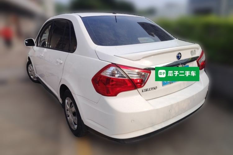 Used Venucia D50 2015 1.6L Automatic Fashion Edition Rear Left 45 Deg