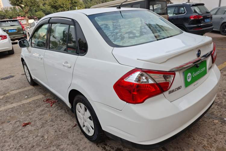 Used Venucia D50 2015 1.6L Manual Fashion Edition Rear Left 45 Deg