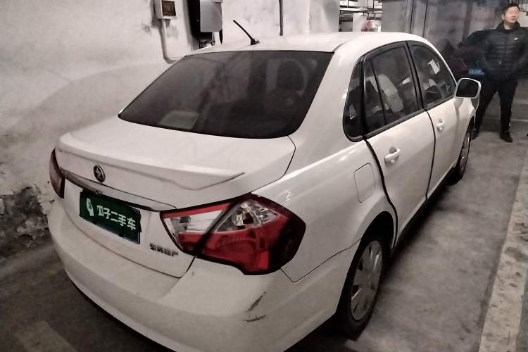 Used Venucia D50 2015 1.6L Automatic Fashion Edition Rear Right 45 Deg
