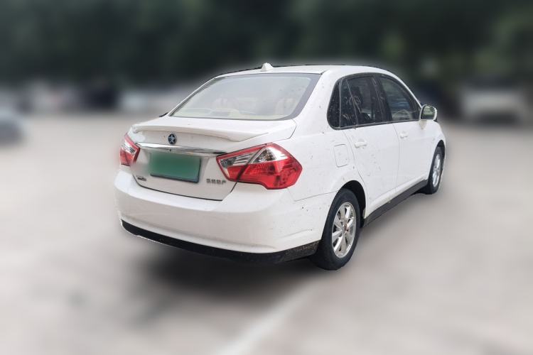 Used Venucia D50 2015 1.6L Manual Fashion Edition Rear Right 45 Deg