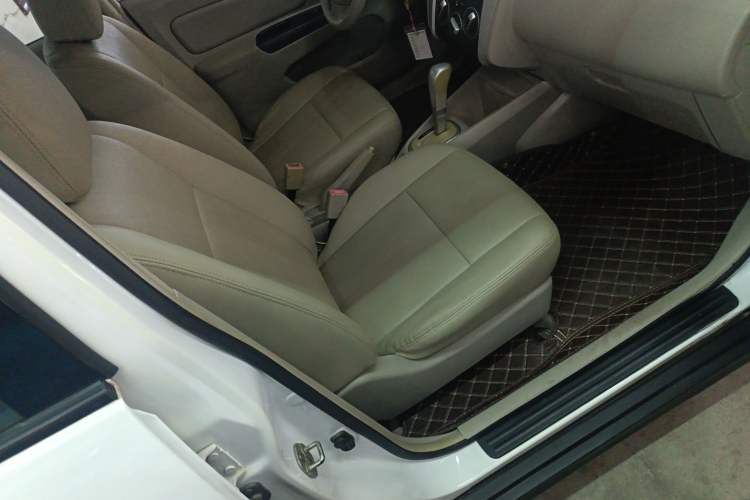 Used Venucia D50 2015 1.6L Automatic Fashion Edition Right Front Seat