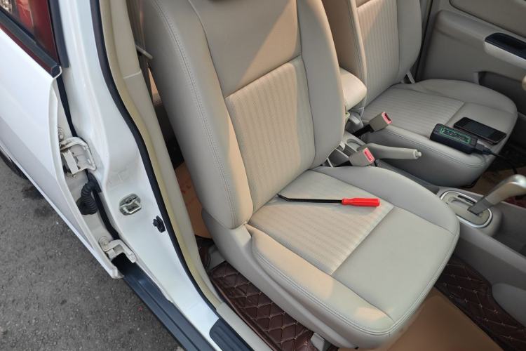 Used Venucia D50 2015 1.6L Automatic Luxury Edition Right Front Seat