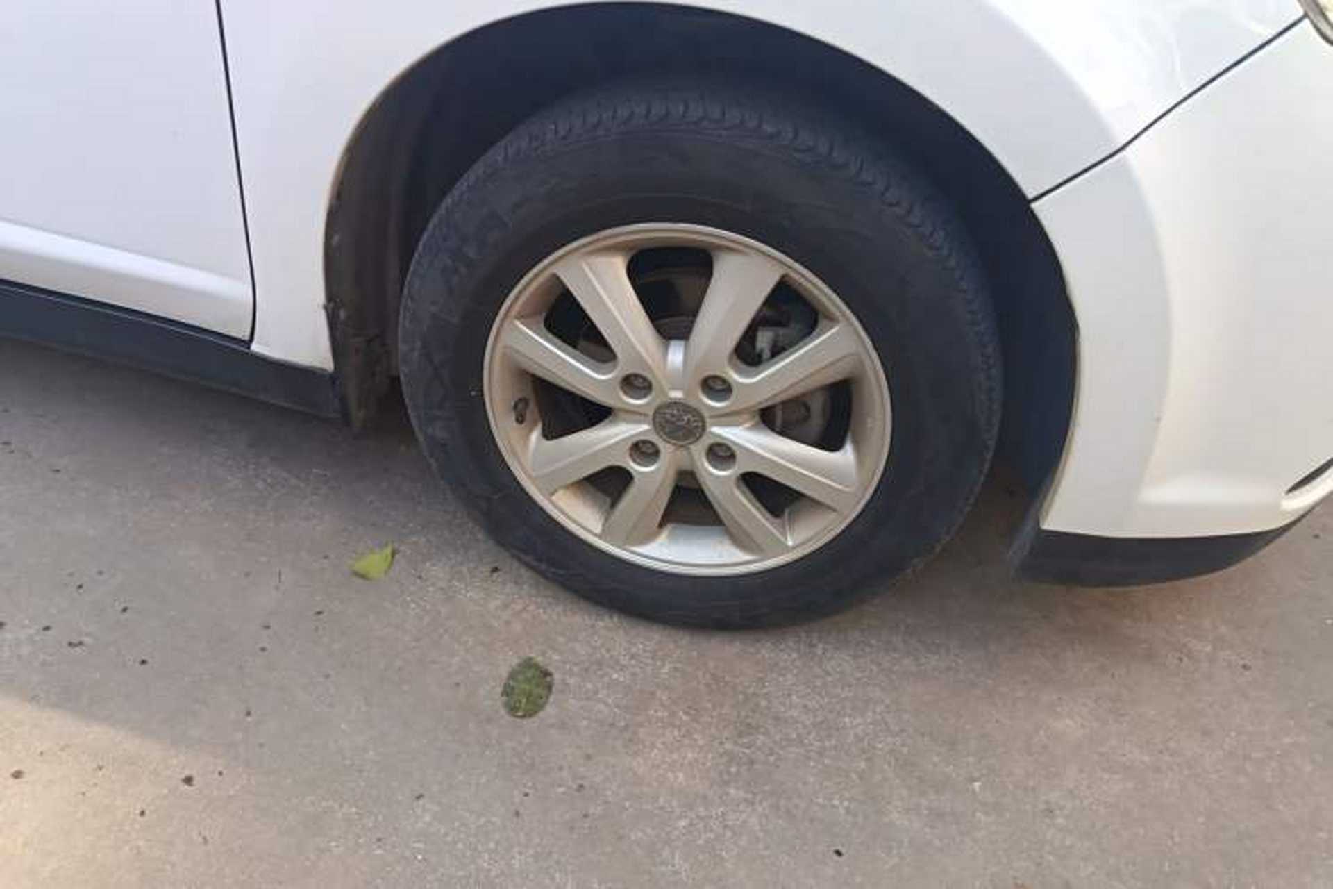 Used Venucia D50 2015 1.6L Manual Fashion Edition Right Front Wheel Hub