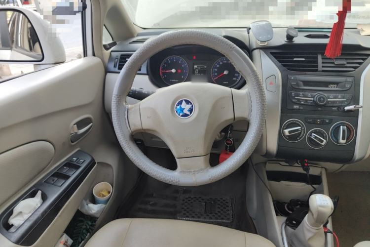 Used Venucia D50 2015 1.6L Manual Fashion Edition Steering Wheel