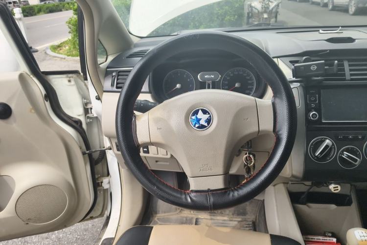 Used Venucia D50 2015 1.6L Manual Fashion Edition Steering Wheel