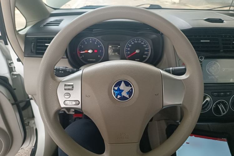 Used Venucia D50 2015 1.6L Manual Luxury Edition Steering Wheel