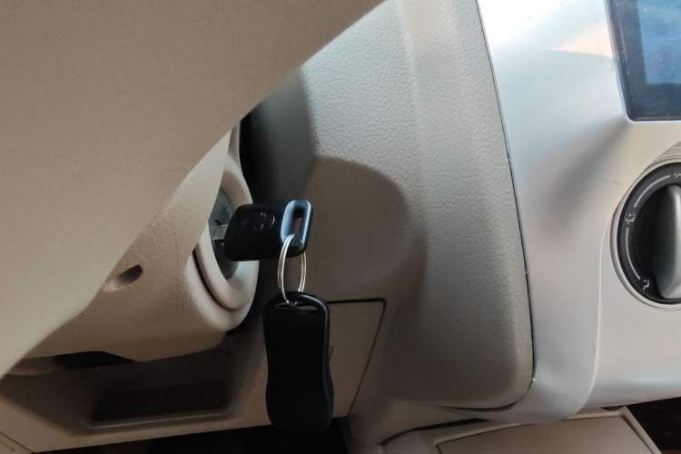 Used Venucia D50 2015 1.6L Automatic Luxury Edition Vehicle Key
