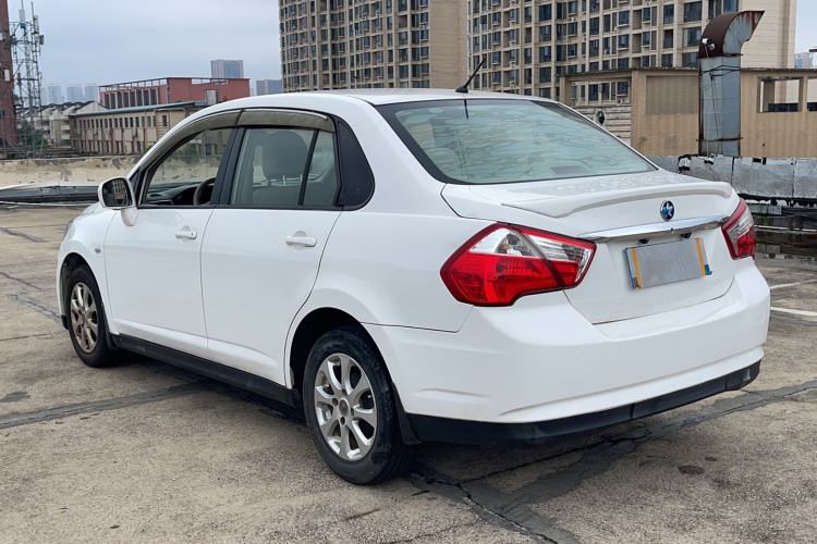 Used Venucia D50 2016 1.6L Manual Elite Edition Exterior 1
