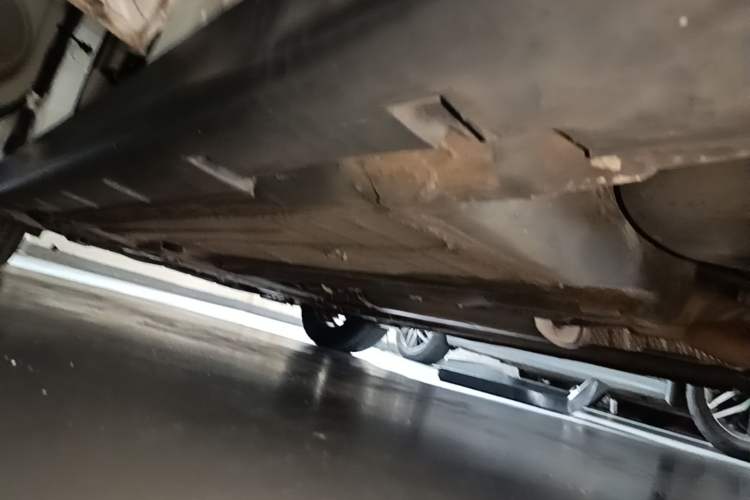 Used Venucia D50 2016 1.6L Manual Elite Edition Left Side Sill