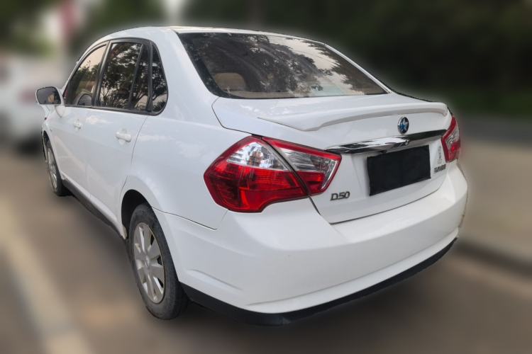 Used Venucia D50 2016 1.6L Manual Elite Edition Rear Left 45 Deg