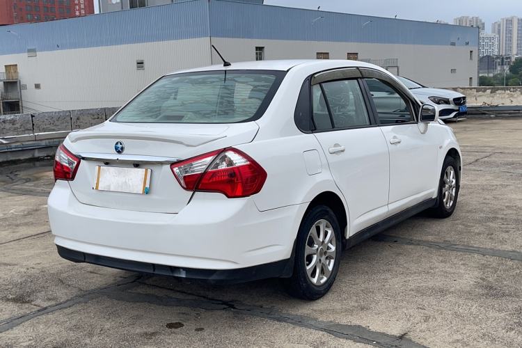 Used Venucia D50 2016 1.6L Manual Elite Edition Rear Right 45 Deg