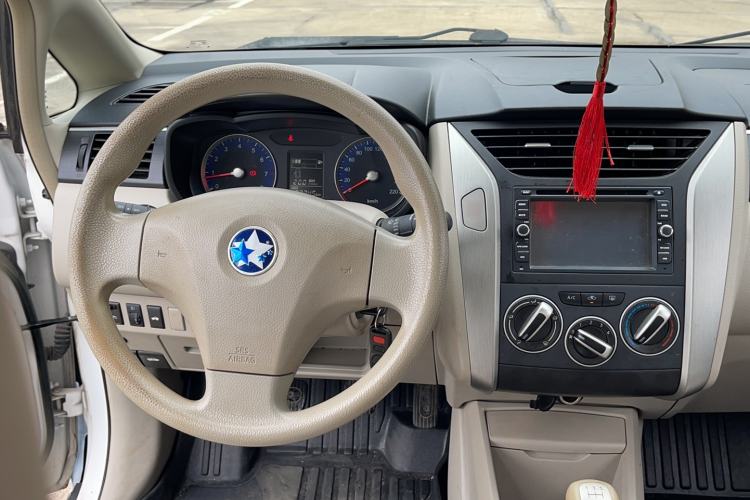 Used Venucia D50 2016 1.6L Manual Elite Edition Steering Wheel