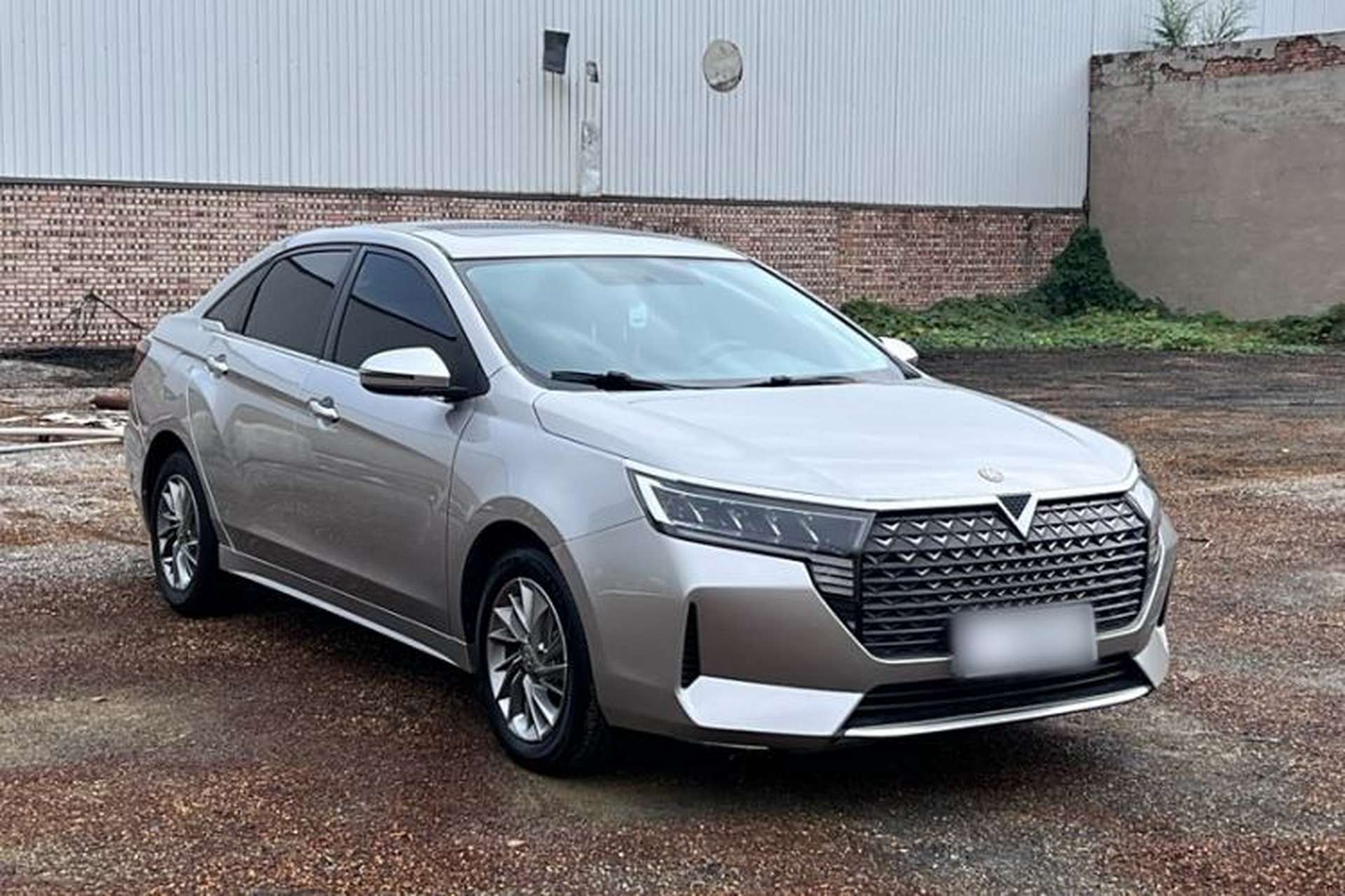 Used Venucia D60 2021 PLUS 1.6L XL CVT Yue Ling Edition Exterior 2