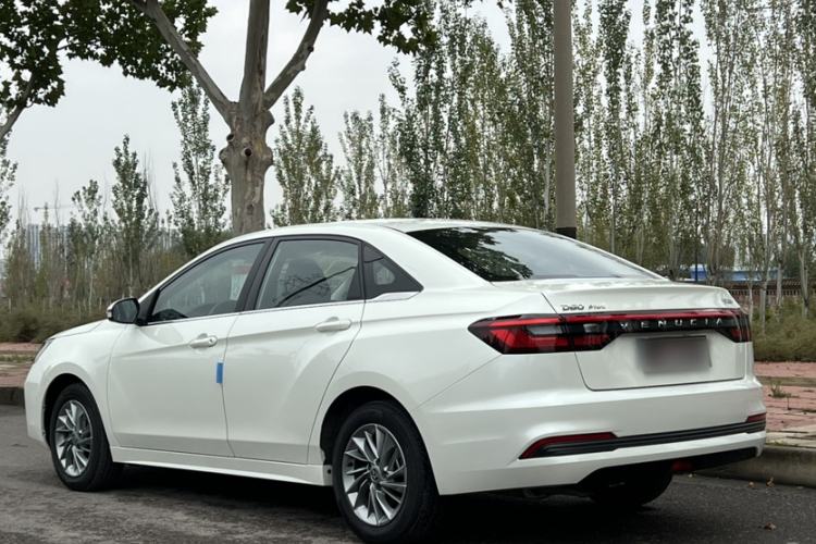 Used Venucia D60 2023 PLUS 1.6L XE CVT Trendy Edition Exterior 2