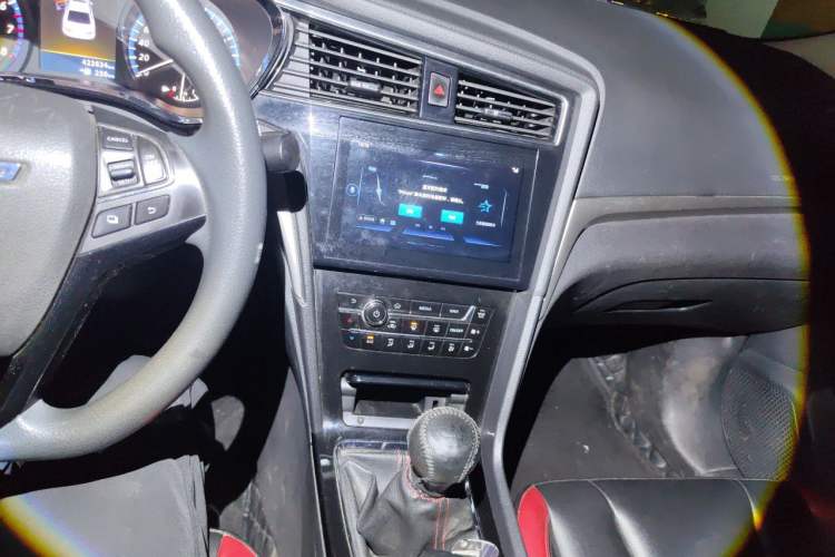 Used Venucia D60 2018 1.6L Manual Smart Connect Elite Edition Audio And AC Panel