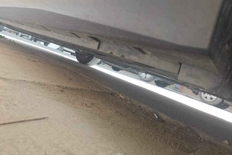 Used Venucia D60 2018 1.6L CVT Smart Connect Elite Edition Chassis Front Right