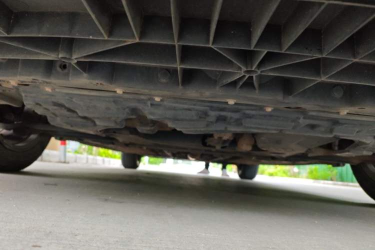 Used Venucia D60 2018 1.6L CVT Smart Connect Elite Edition Chassis Front