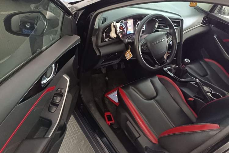 Used Venucia D60 2018 1.6L Manual Smart Connect Elite Edition Driver Seat