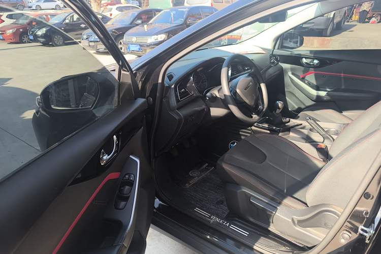 Used Venucia D60 2018 1.6L Manual Comfort Edition Driver Seat