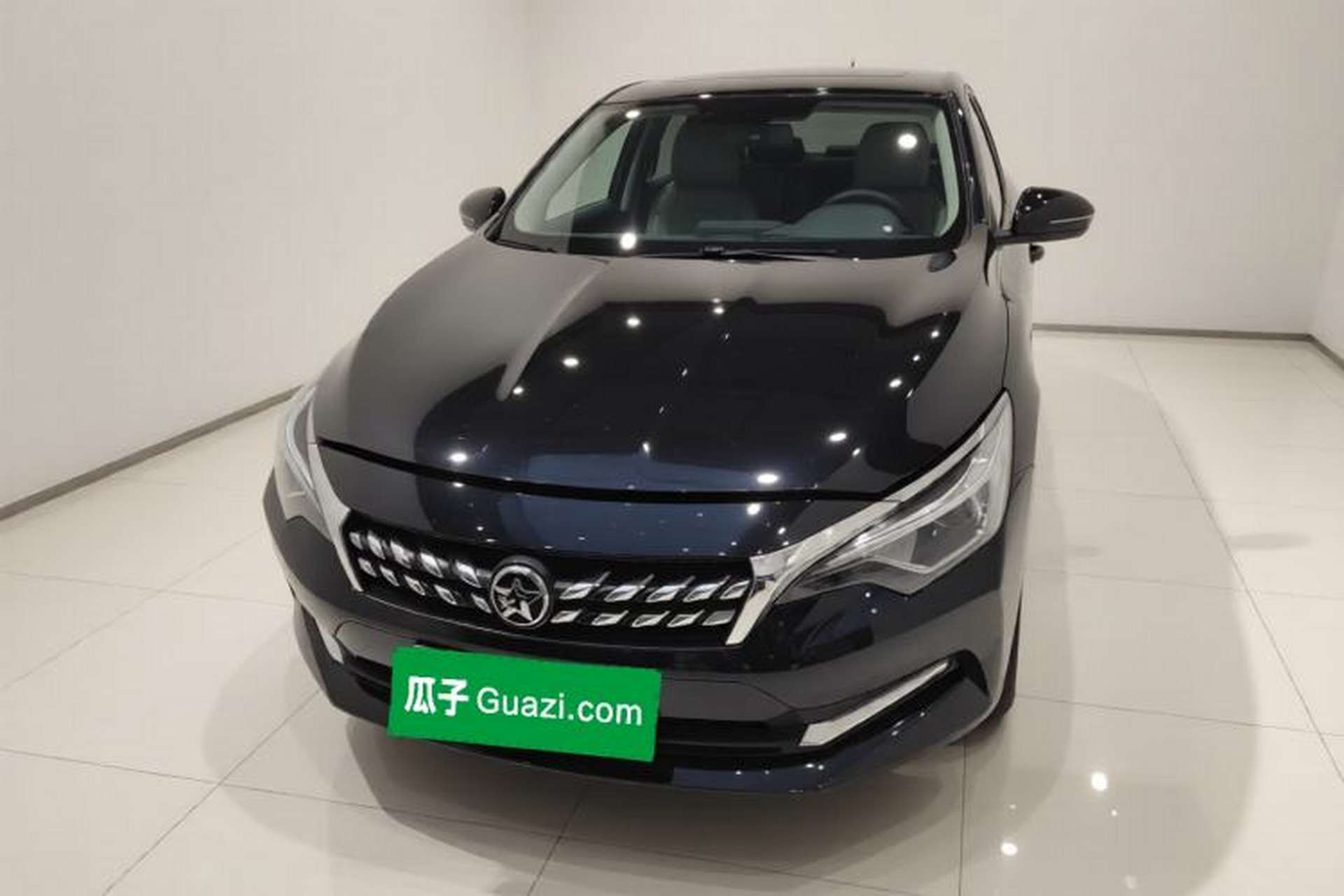 Used Venucia D60 2018 1.6L CVT Smart Connect Elite Edition Exterior 1