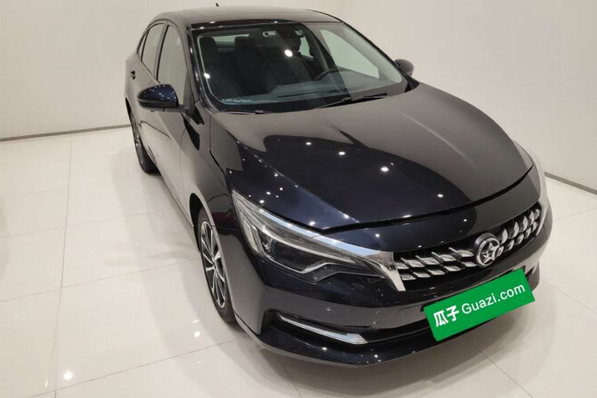 Used Venucia D60 2018 1.6L CVT Smart Connect Elite Edition Exterior 2