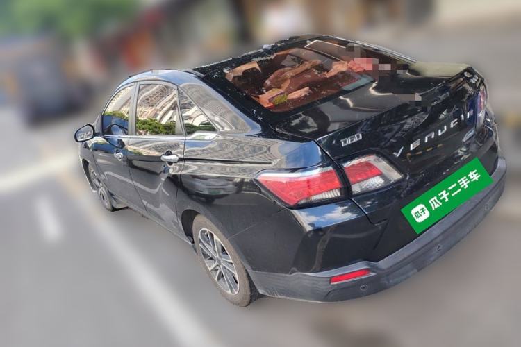 Used Venucia D60 2018 1.6L CVT Smart Connect Elite Edition Exterior 3