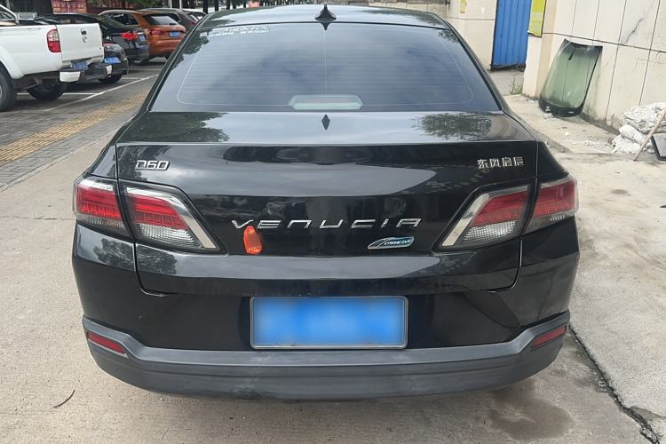 Used Venucia D60 2018 1.6L CVT Smart Connect Elite Edition Exterior 4