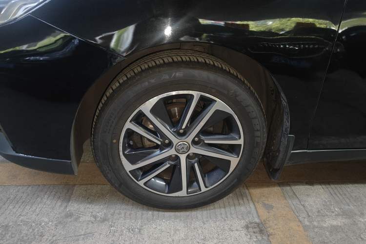 Used Venucia D60 2018 1.6L CVT Smart Connect Elite Edition Exterior 4