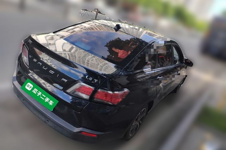Used Venucia D60 2018 1.6L CVT Smart Connect Elite Edition Exterior 5