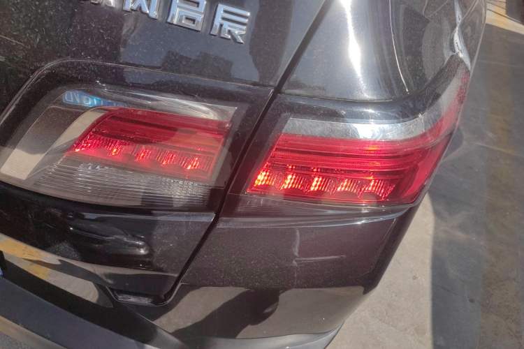 Used Venucia D60 2018 1.6L CVT Smart Connect Elite Edition Exterior 6
