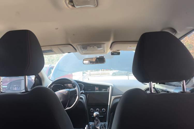 Used Venucia D60 2018 1.6L Manual Comfort Edition Headliner