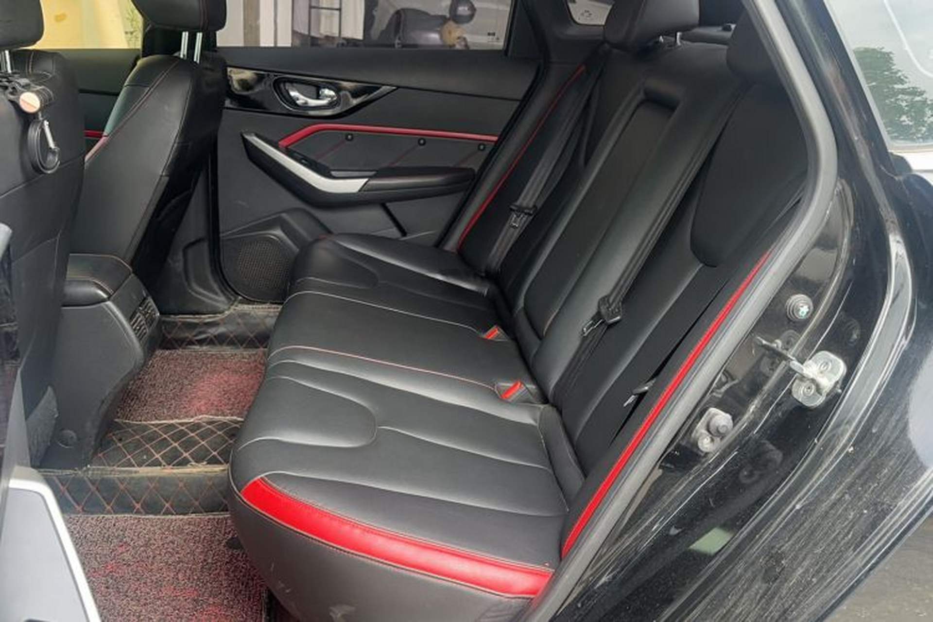 Used Venucia D60 2018 1.6L CVT Smart Connect Elite Edition Interior 1