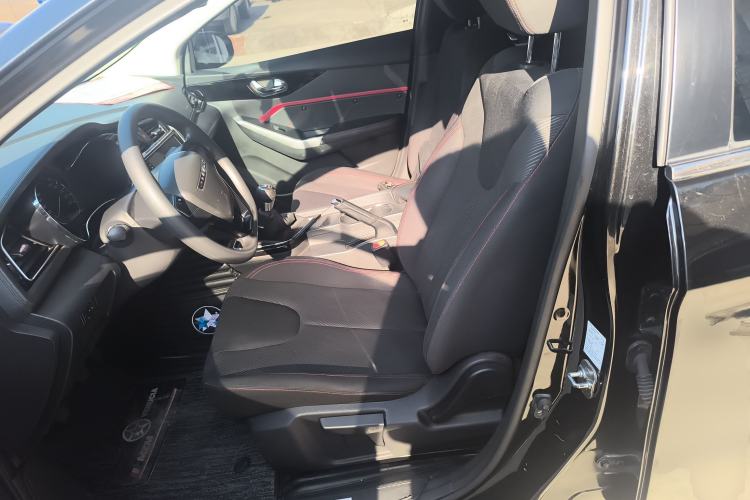 Used Venucia D60 2018 1.6L Manual Comfort Edition Left Front Seat