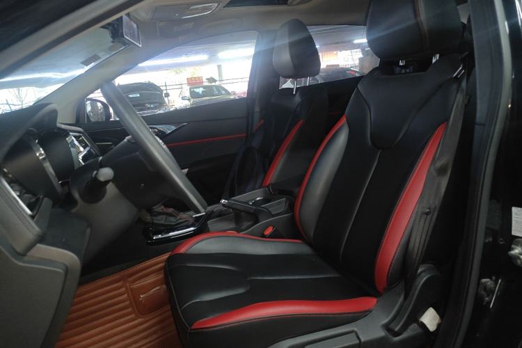 Used Venucia D60 2018 1.6L CVT Smart Connect Elite Edition Left Front Seat