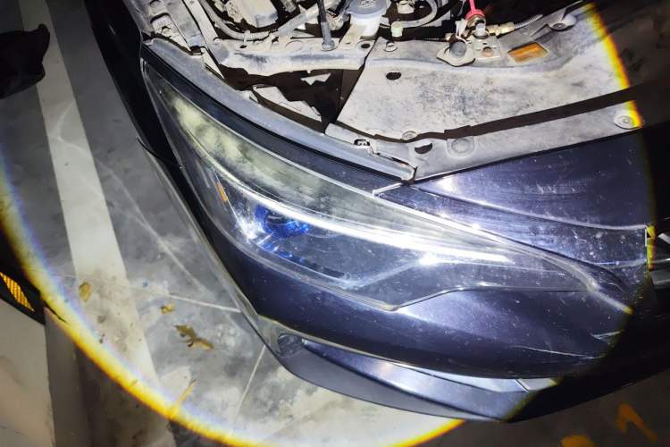 Used Venucia D60 2018 1.6L Manual Smart Connect Elite Edition Right Front Headlight
