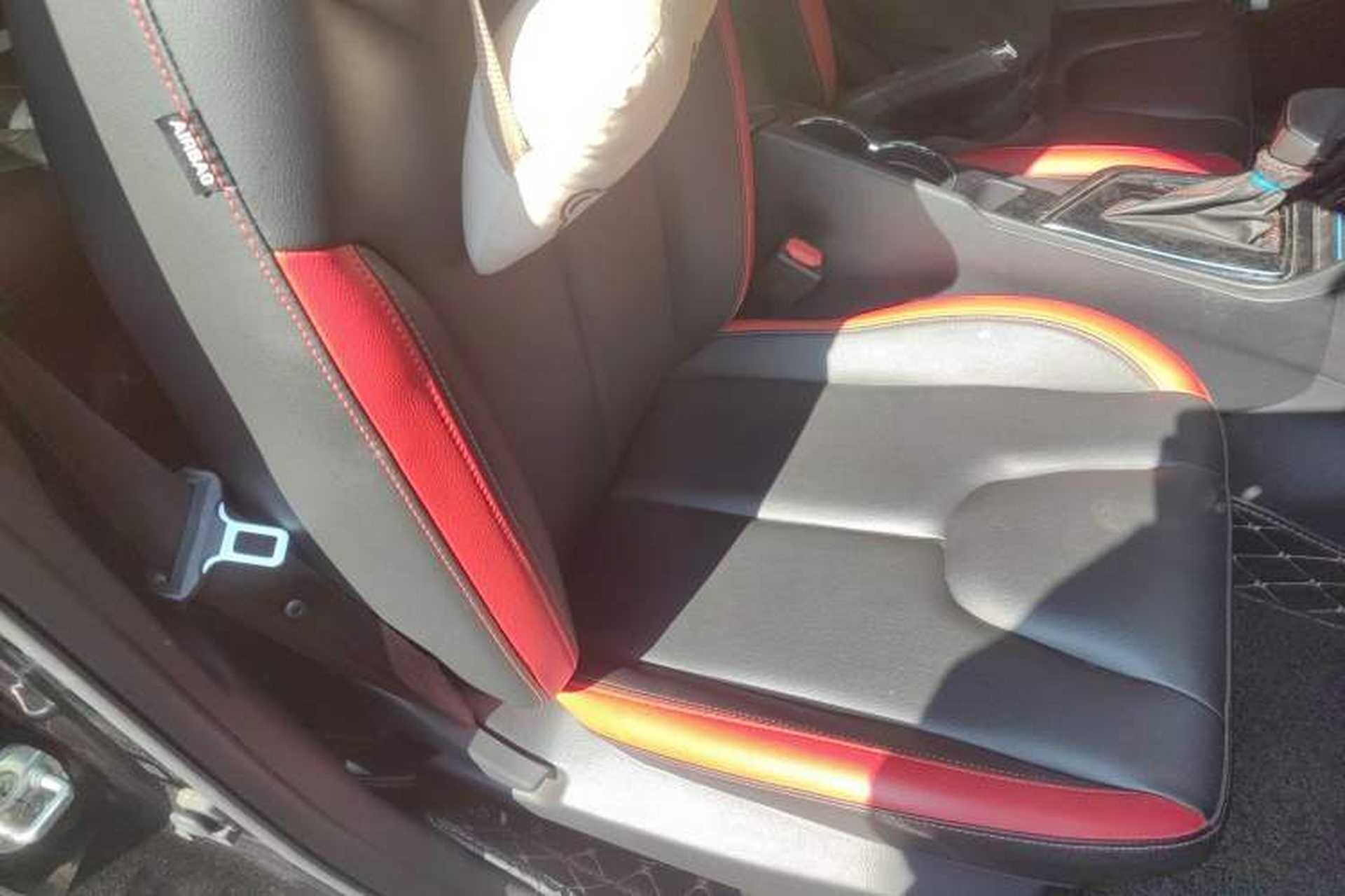 Used Venucia D60 2018 1.6L CVT Smart Connect Elite Edition Right Front Seat