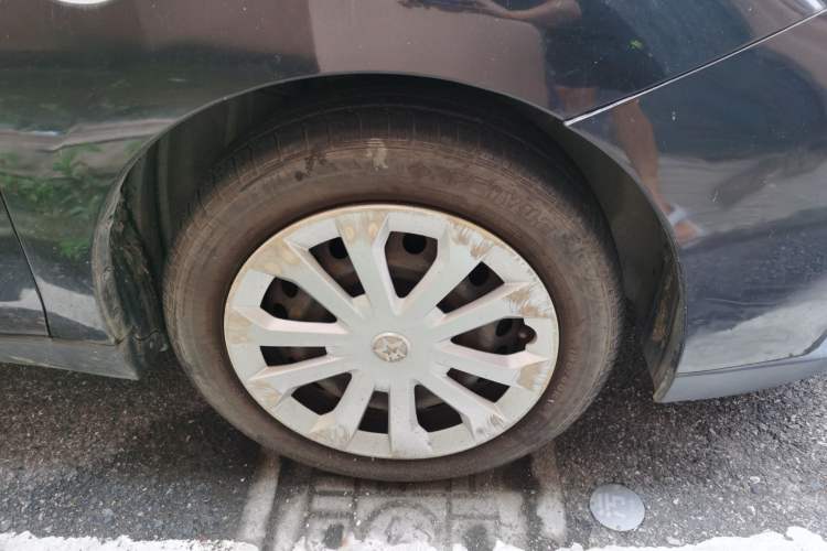 Used Venucia D60 2018 1.6L Manual Fashion Edition Right Front Wheel Hub