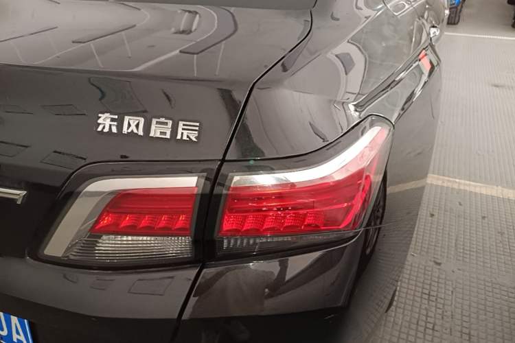 Used Venucia D60 2018 1.6L Manual Smart Connect Elite Edition Right Rear Taillight