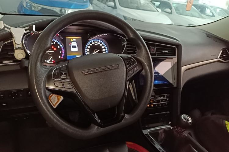 Used Venucia D60 2018 1.6L Manual Smart Connect Elite Edition Steering Wheel