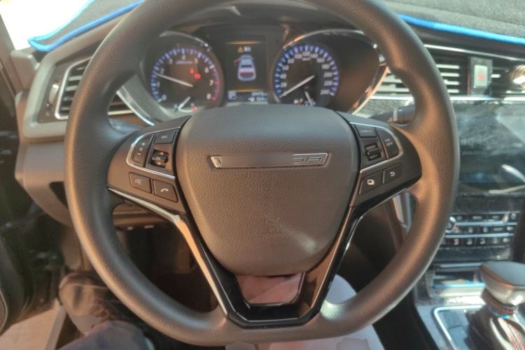 Used Venucia D60 2018 1.6L CVT Smart Connect Elite Edition Steering Wheel