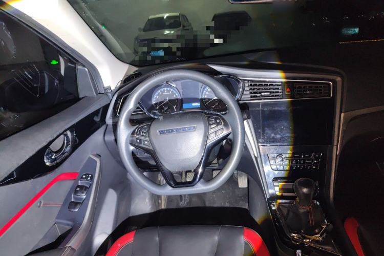 Used Venucia D60 2018 1.6L Manual Smart Connect Elite Edition Steering Wheel