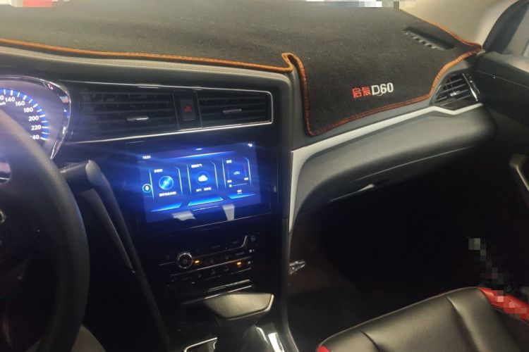Used Venucia D60 2018 1.6L CVT Smart Connect Elite Edition Audio And AC Panel