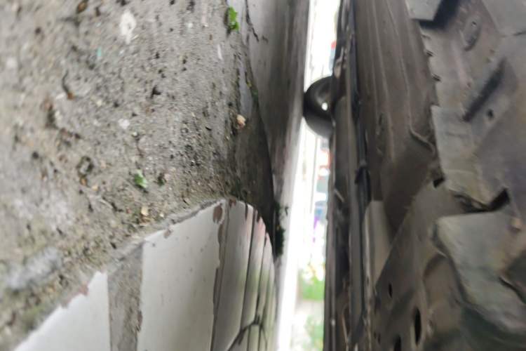 Used Venucia D60 2018 1.6L Manual Smart Connect Luxury Edition Chassis Front Right