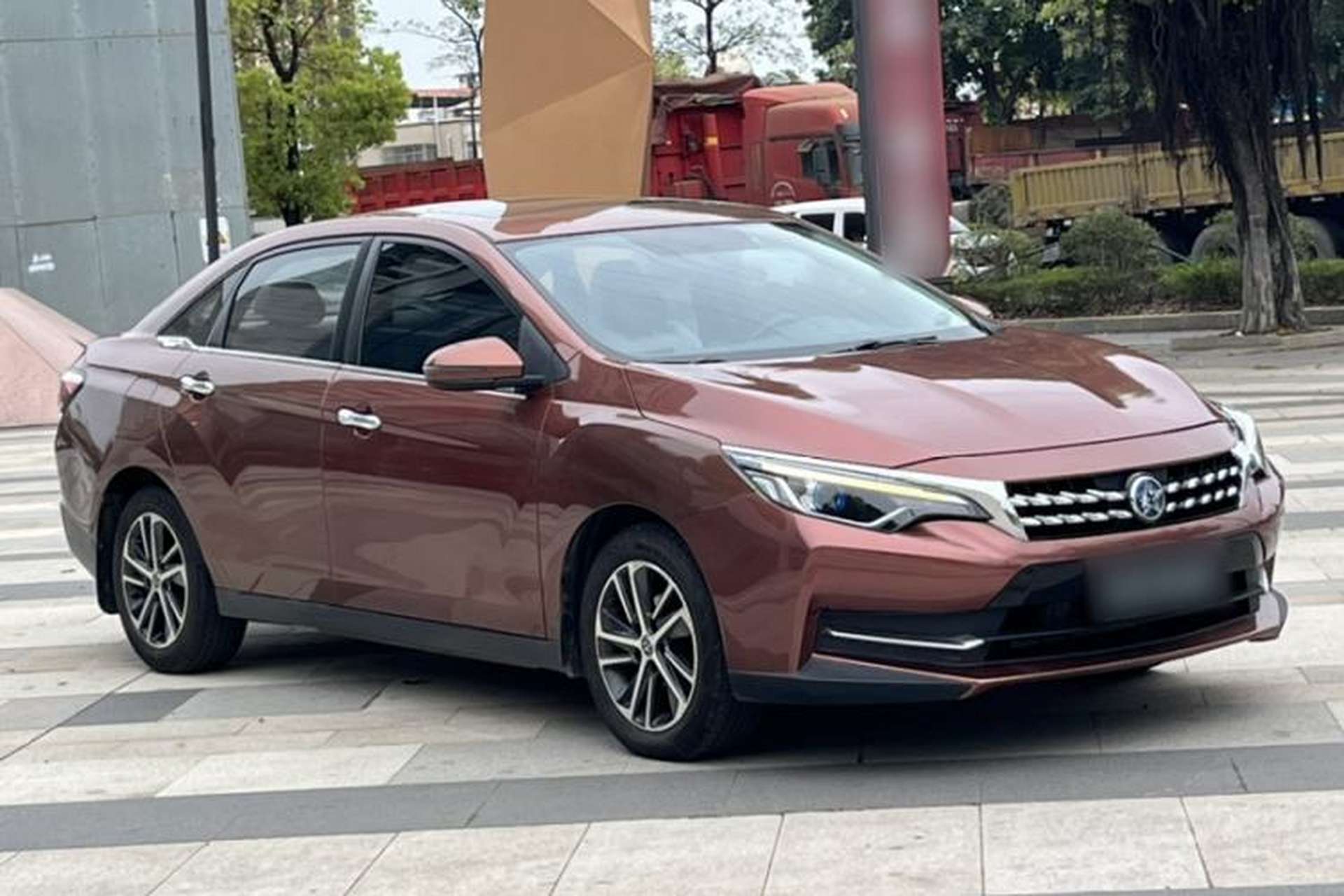 Used Venucia D60 2018 1.6L CVT Smart Connect Elite Edition Exterior 2
