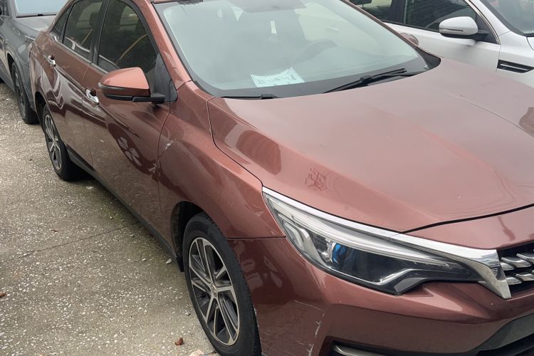 Used Venucia D60 2018 1.6L CVT Smart Connect Elite Edition Exterior 4
