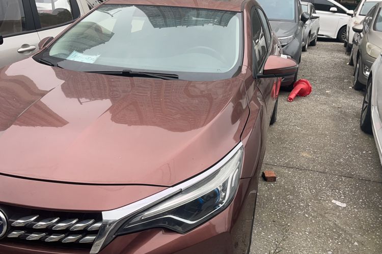 Used Venucia D60 2018 1.6L CVT Smart Connect Elite Edition Exterior 5
